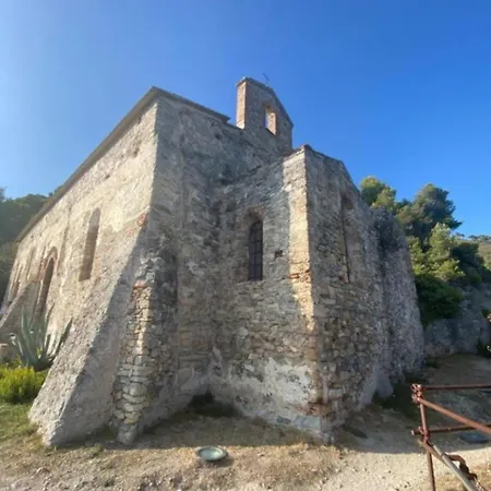 A 50m Dalla Spiaggia